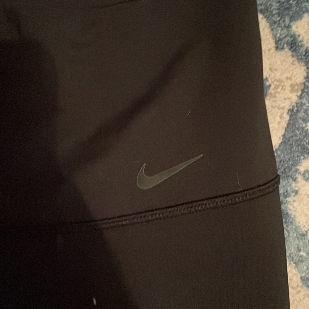 nike flare yoga pant - Picture 2 of 3